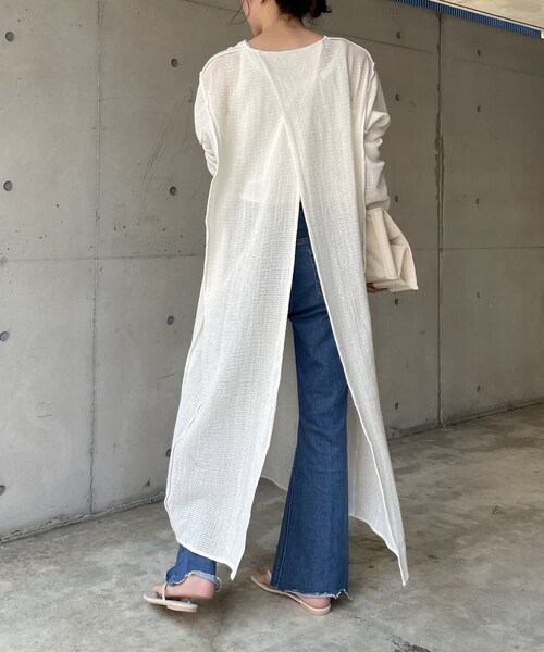 CAPRICIEUX LE'MAGE(カプリシューレマージュ)の「コットンネットバックカシュワンピース(ワンピース・レディース・オフホワイト/チャコールグレー・F)」の1枚目の写真