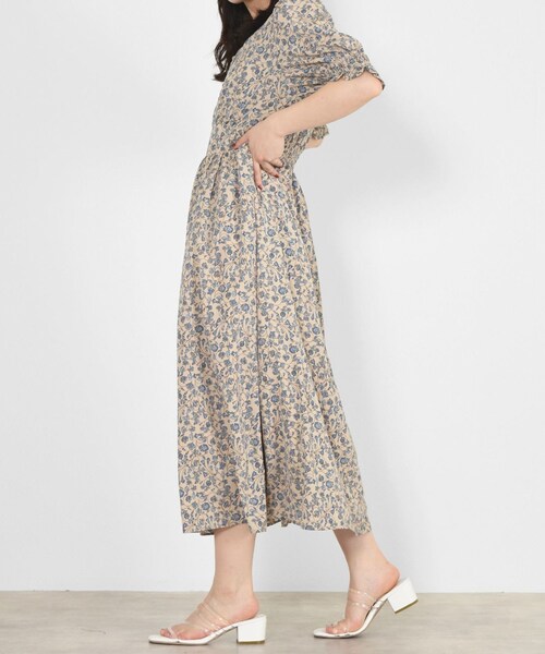 w closet（ダブルクローゼット）の「パイピングワンピース（ワンピース/ドレス・レディース・ブルー/ベージュ/オフホワイト/ブラック・FREE）」の19枚目の写真