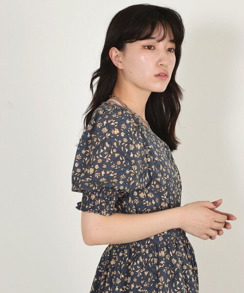 w closet（ダブルクローゼット）の「パイピングワンピース（ワンピース/ドレス・レディース・ブルー/ベージュ/オフホワイト/ブラック・FREE）」の10枚目の写真