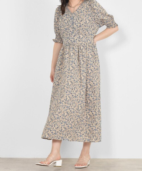 w closet（ダブルクローゼット）の「パイピングワンピース（ワンピース/ドレス・レディース・ブルー/ベージュ/オフホワイト/ブラック・FREE）」の22枚目の写真