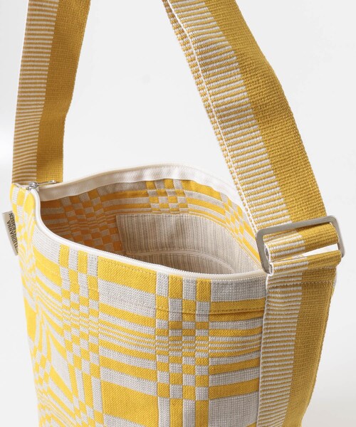 Johanna Gullichsen(ヨハンナグリクセン)の「JOHANNA GULLICHSEN Tetra Shoulder Doris(その他・レディース・Yellow/Black/Blue・one)」の11枚目の写真