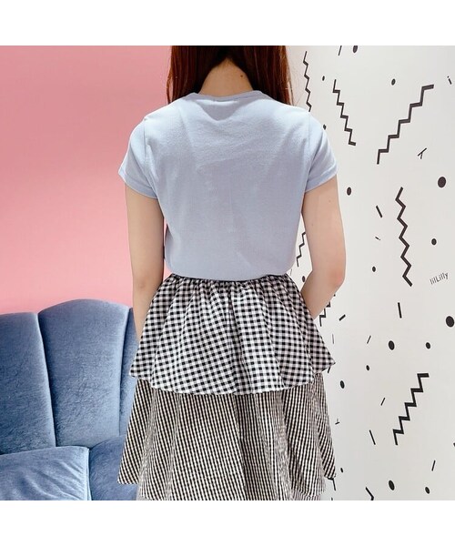 lilLilly（リルリリー）の「メタリックロゴTシャツ（トップス・レディース・WHITE/PINK/BLUE/BLACK）」の10枚目の写真