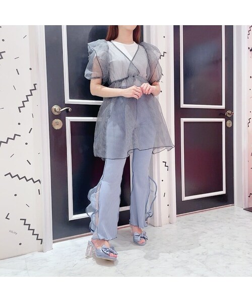 lilLilly（リルリリー）の「メタリックロゴTシャツ（トップス・レディース・WHITE/PINK/BLUE/BLACK）」の15枚目の写真