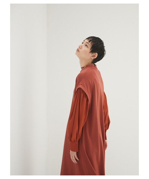 Green　Parks（グリーンパークス）の「armonia・ボリューム袖リラックスワンピース（ワンピース/ドレス・ブラック/テラコッタ/マスタード・F）」の10枚目の写真