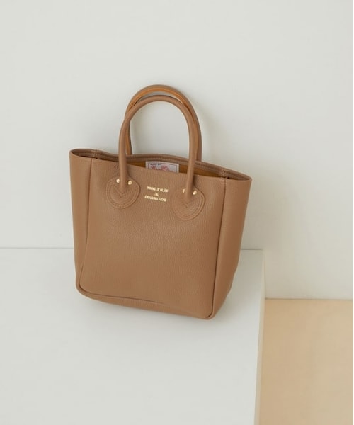 ADAM ET ROPE'（アダムエロペ）の「【YOUNG&OLSEN】別注 EMBOSSED LEATHER TOTE S（バッグ・レディース・グレー/ブラウン/ピンク/オレンジ・M）」の2枚目の写真
