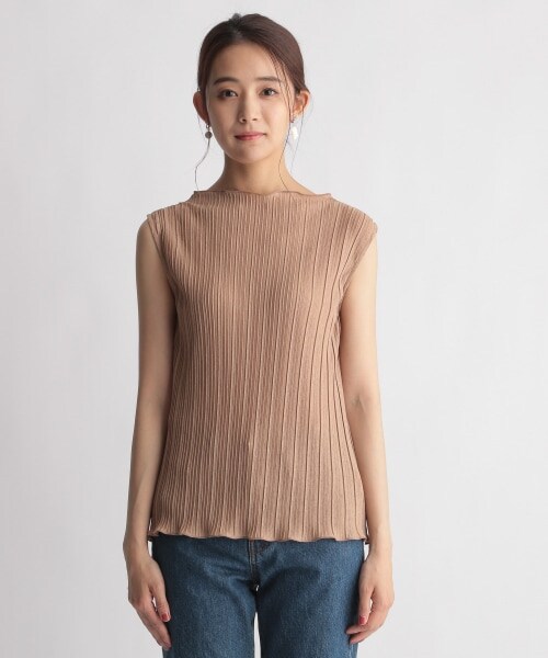 Andemiu（アンデミュウ）の「プリーツメロウカットソー（トップス・オフホワイト/ブラック/ベージュ・F）」の12枚目の写真