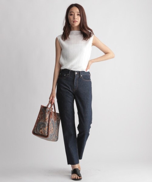 Andemiu（アンデミュウ）の「プリーツメロウカットソー（トップス・オフホワイト/ブラック/ベージュ・F）」の7枚目の写真