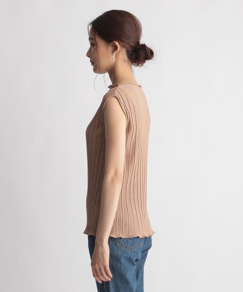 Andemiu（アンデミュウ）の「プリーツメロウカットソー（トップス・オフホワイト/ブラック/ベージュ・F）」の13枚目の写真