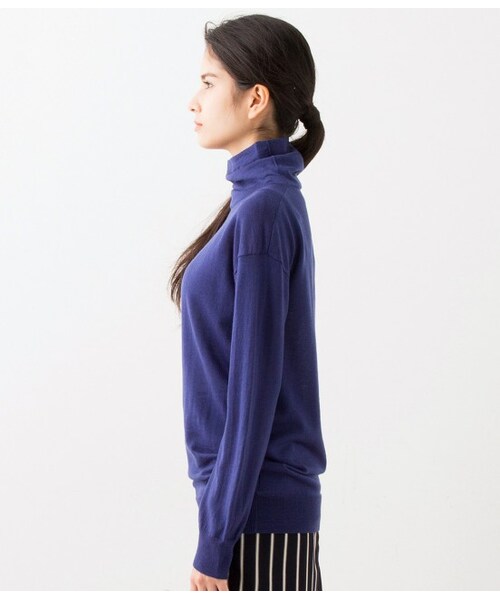 LE JUN（ルジュン）の「ビエラヤーンタートル（Ｔシャツ/カットソー・レディース・ブラック/グレー/オフホワイト/ブルー系/レッド・S/M）」の7枚目の写真