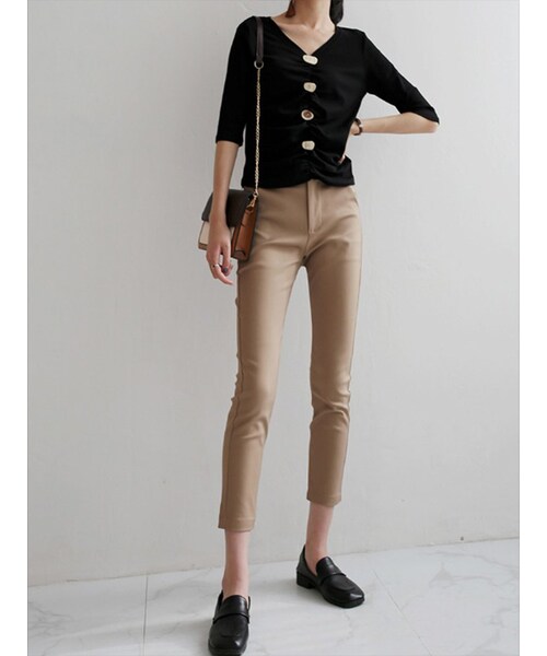 Cozyyoung（コージーヤング）の「2021夏スリムスーツ九分丈パンツ（その他パンツ・レディース・ブラック/ベージュ・S）」の9枚目の写真