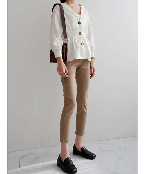 Cozyyoung（コージーヤング）の「2021夏スリムスーツ九分丈パンツ（その他パンツ・レディース・ブラック/ベージュ・S）」の10枚目の写真