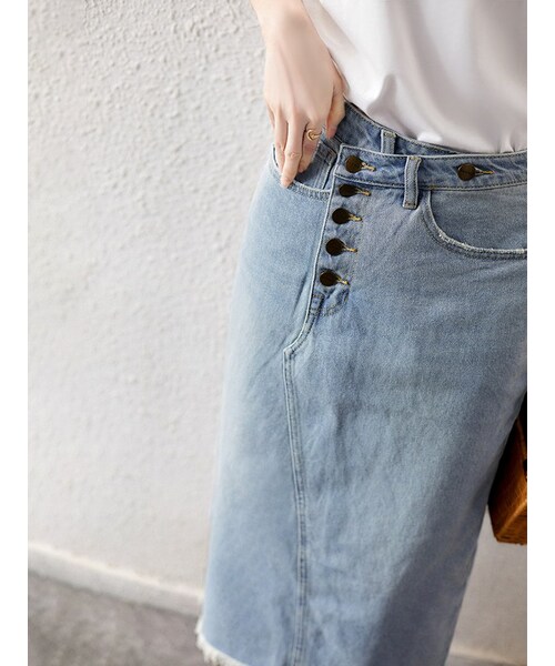 Cozyyoung（コージーヤング）の「フアッションフリンジ付けデニムタイトスカート（スカート・レディース・ブルー・S）」の3枚目の写真