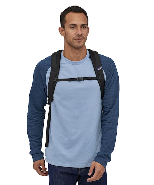 patagonia(パタゴニア)の「patagonia Refugio Pack 28L(その他・メンズ・BLK・one)」の2枚目の写真