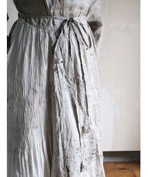 Tabrik 柘榴染め　コットンシルクワンピース Tabrik（タブリク）の「カシュクールプリーツワンピース 柘榴染め