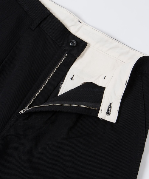 美品Graphpaper HARD TWILL TWO TUCK PANTS Graphpaper - グラフペーパー / HARD TWILL TWO TUCK PANTS