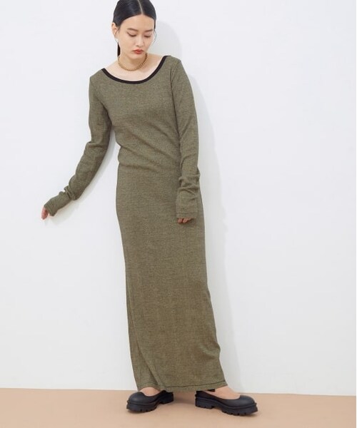 ADAM ET ROPE'(アダムエロペ)の「【Miller for ADAM ET ROPE'】別注LONG SLEEVE OP(ワンピース/ドレス・レディース・ダークブラウン系/グリーン系・F)」の2枚目の写真