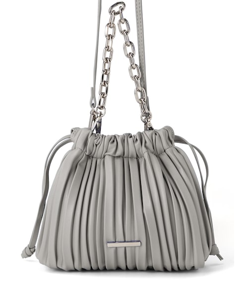 GRL（グレイル）の「2Wayプリーツミニ巾着バッグ（ショルダーバッグ・レディース・ブルー/グレージュ/グリーン/オフベージュ/ブラウン/ブラック・F）」の4枚目の写真