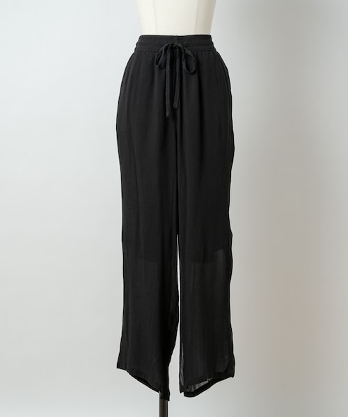 Rewde（ルゥデ）の「【再生繊維使用】 レーヨンクレープサイドスリットパンツ（1R12-L512535）（その他パンツ・レディース・イエロー/ブラック/ブラウン・M）」の2枚目の写真