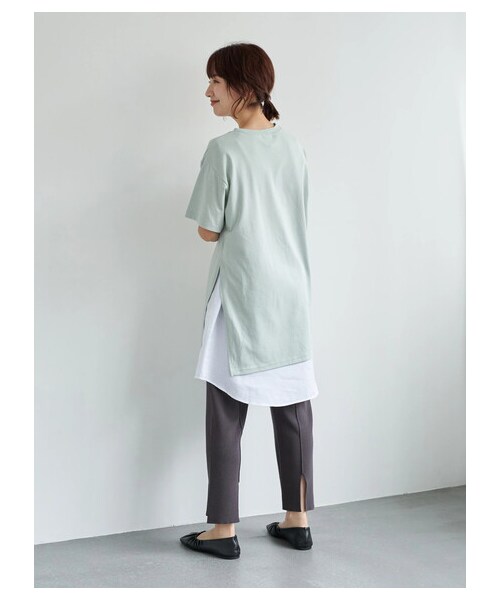 earth music&ecology（アースミュージックアンドエコロジー）の「バックスリットニットパンツ（パンツ・チャコールグレー/ベージュ/モカ・F）」の17枚目の写真