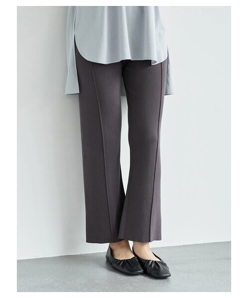 earth music&ecology（アースミュージックアンドエコロジー）の「バックスリットニットパンツ（パンツ・チャコールグレー/ベージュ/モカ・F）」の8枚目の写真