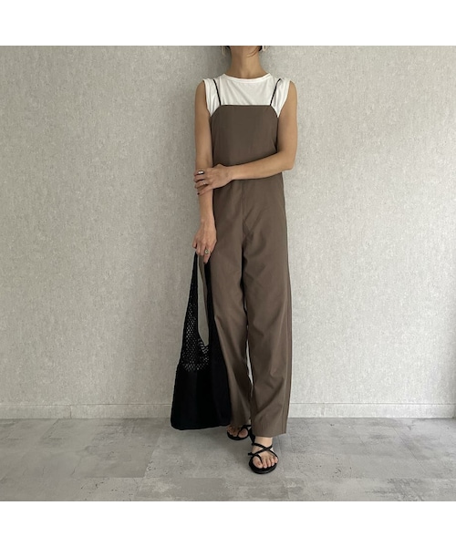 copine(コピン)の「リネンブレンドキャミサロペット(3color)(サロペット/オーバーオール・レディース・アイボリー/モカブラウン/ブラック・ワンサイズ)」の3枚目の写真