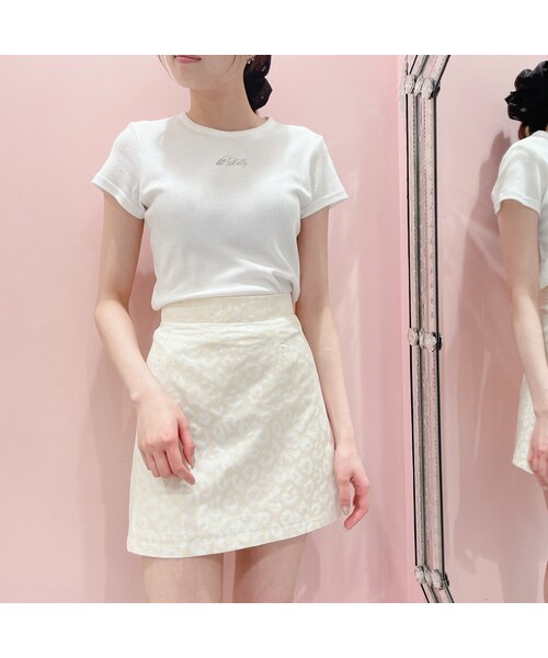 lilLilly（リルリリー）の「レオパードジャガードミニスカート（スカート・レディース・IVORY/S 7/4配送)/IVORY/M (7/4配送)/PINK/S (7/4配送)/PINK/M (7/4配送)/BROWN/S (7/4配送)/BROWN/M (7/4配送)）」の2枚目の写真