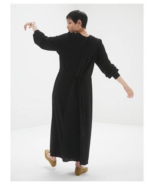 Green　Parks（グリーンパークス）の「armonia・プリーツ切り替えワンピース（ワンピース/ドレス・ブラック/ブラウン・F）」の5枚目の写真