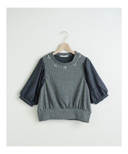 MAJESTIC LEGON(マジェスティックレゴン)の「☆ビジュー付袖異素材プルオーバー(トップス・レディース・ネイビー/アイボリー/グレー・Free)」の8枚目の写真