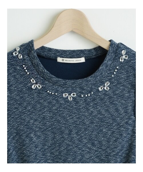 MAJESTIC LEGON(マジェスティックレゴン)の「☆ビジュー付袖異素材プルオーバー(トップス・レディース・ネイビー/アイボリー/グレー・Free)」の2枚目の写真