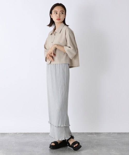 JEANASIS（ジーナシス）の「プリーツシャイニーティアードスカート（スカート・ホワイト系その他()/ブラック()/グレー()/イエロー()・FREE）」の5枚目の写真