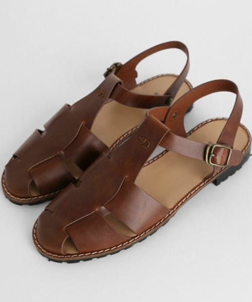 DHOLIC（ディーホリック）の「バックルフラットサンダル（サンダル・レディース・ブラック/ブラウン/ベージュ・230/235/240/245/250）」の2枚目の写真