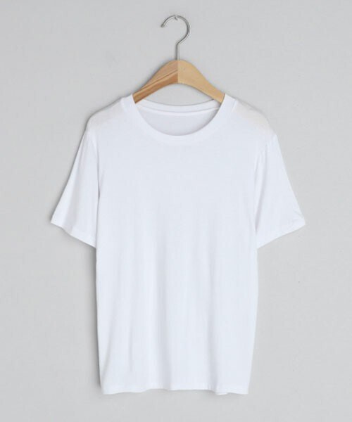 DHOLIC（ディーホリック）の「ソフトタッチラウンドTシャツ（Tシャツ/カットソー・レディース・グリーン/イエロー/ホワイト/ピンク/パープル/ブルー/レッド/その他/ブラック・ONESIZE）」の2枚目の写真