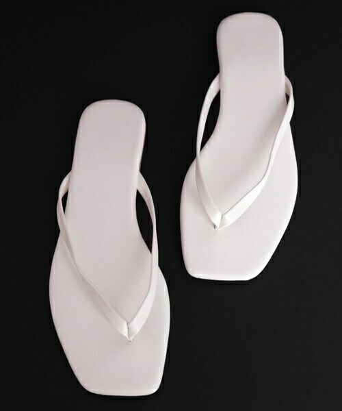 DHOLIC（ディーホリック）の「スクエアフリップフロップサンダル・全9色（サンダル・レディース・ブラック/ホワイト/その他/ブラウン/オレンジ/ベージュ/グレー/ピンク/イエロー・230/235/240/245/250）」の9枚目の写真