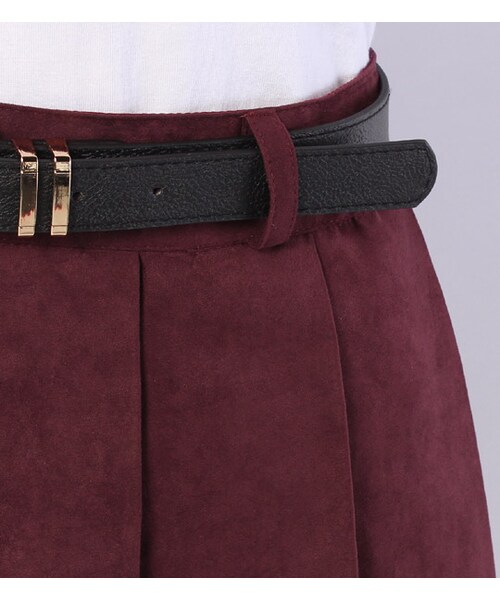 PAGEBOY（ページボーイ）の「細ベルト付きスウェードプリーツスカート（スカート・レディース・チャコールグレー/ダークレッド/カーキ/ネイビー）」の9枚目の写真