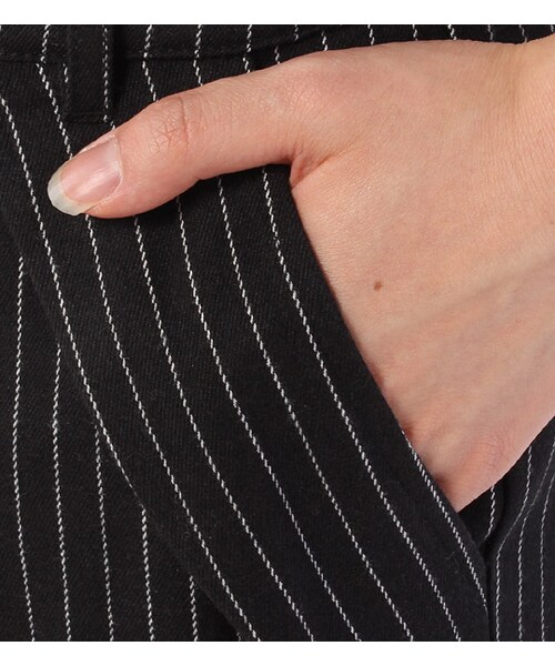 PAGEBOY（ページボーイ）の「変形タックテーパードアンクル丈パンツ（パンツ・レディース・ブラック/ブラック系/ネイビー/ネイビー系）」の9枚目の写真