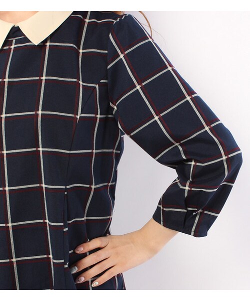 PAGEBOY(ページボーイ)の「衿付き7分袖フレアワンピース(ワンピース/ドレス・レディース・ブラック/イエロー系/ネイビー/ネイビー系)」の9枚目の写真