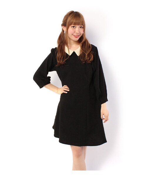PAGEBOY(ページボーイ)の「衿付き7分袖フレアワンピース(ワンピース/ドレス・レディース・ブラック/イエロー系/ネイビー/ネイビー系)」の1枚目の写真