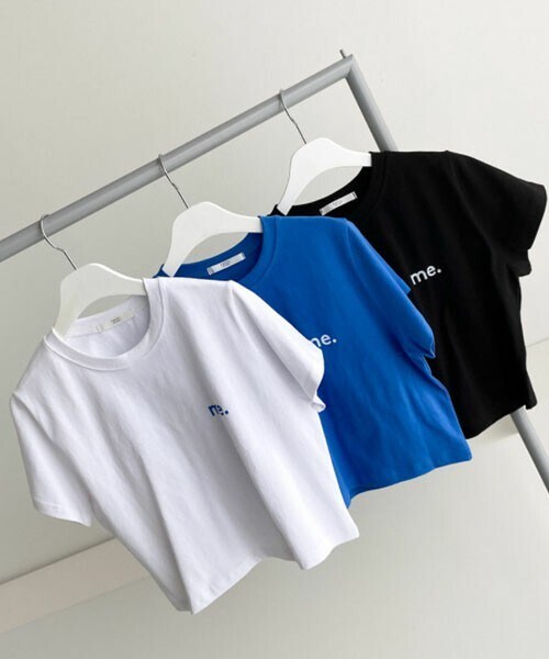 DHOLIC STYLE（ディーホリックスタイル）の「[ppgirl] meレタリングクロップドTシャツ（Tシャツ/カットソー・レディース・ホワイト/ブルー/ブラック・ONESIZE）」の3枚目の写真