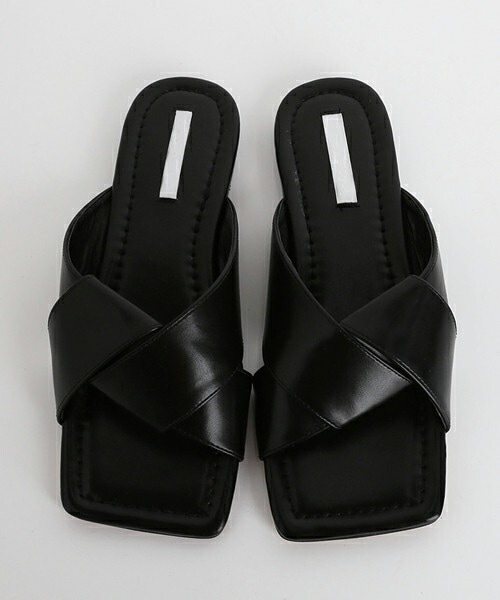 DHOLIC（ディーホリック）の「ツイストスライドサンダル・全4色（サンダル・レディース・ブラウン/ホワイト/ブラック/パープル・225/230/235/240/245/250）」の3枚目の写真