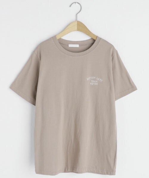 DHOLIC（ディーホリック）の「レタリング刺繍半袖Tシャツ（Tシャツ/カットソー・レディース・イエロー/ホワイト/ブラウン/ブルー・ONESIZE）」の3枚目の写真