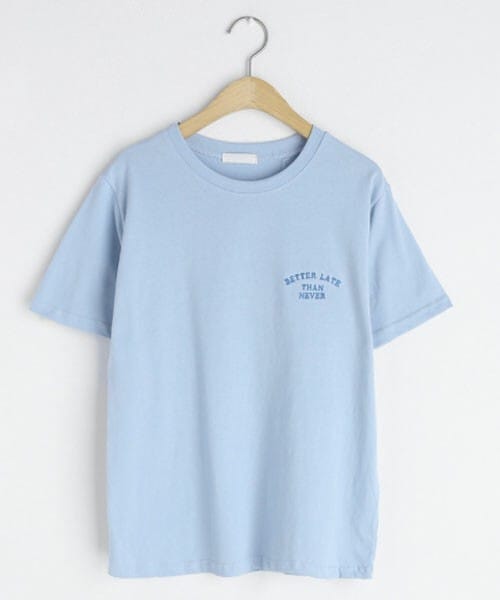 DHOLIC（ディーホリック）の「レタリング刺繍半袖Tシャツ（Tシャツ/カットソー・レディース・イエロー/ホワイト/ブラウン/ブルー・ONESIZE）」の4枚目の写真