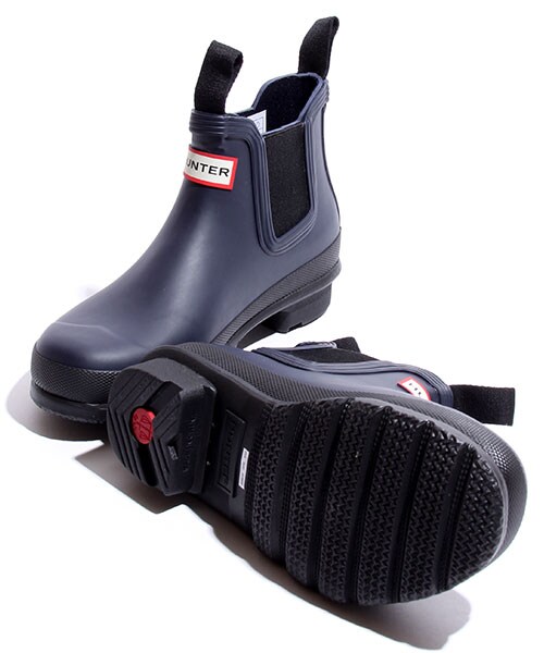 HUNTER（ハンター）の「Original Chelsea Wellington boots（シューズ・メンズ・グリーン/ネイビー・4/5）」の9枚目の写真