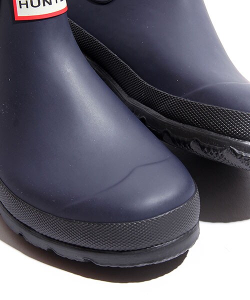 HUNTER（ハンター）の「Original Chelsea Wellington boots（シューズ・メンズ・グリーン/ネイビー・4/5）」の8枚目の写真