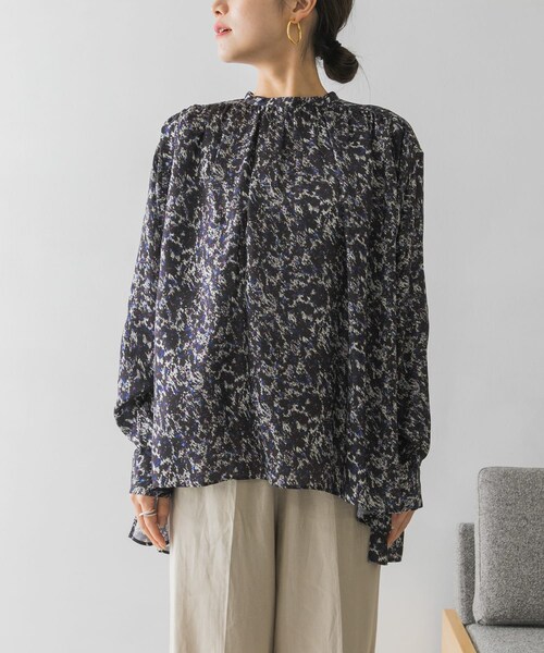08sircus（ゼロエイトサーカス）の「08sircus Abstractprintgatherblouse（その他・レディース・dark navy・1）」の5枚目の写真