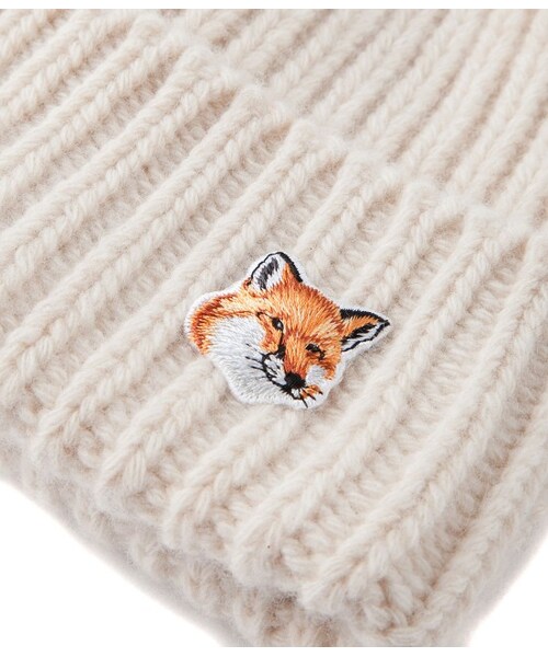 Maison Kitsune（メゾンキツネ）の「RIBBED HAT（帽子・メンズ・ホワイト系/ネイビー・U）」の7枚目の写真