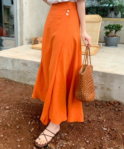 DHOLIC STYLE（ディーホリックスタイル）の「[benito] ツーボタンラップスカート（スカート・レディース・ベージュ/オレンジ・ONESIZE）」の2枚目の写真