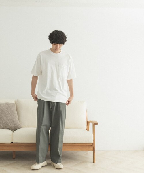 FORK&SPOON(フォークアンドスプーン)の「FORK&SPOON オーガニックコットン刺繍ロゴTシャツ(その他・メンズ・OFF/CHARCOAL・4/5)」の8枚目の写真