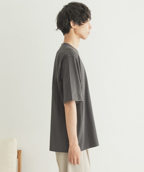 FORK&SPOON(フォークアンドスプーン)の「FORK&SPOON オーガニックコットン刺繍ロゴTシャツ(その他・メンズ・OFF/CHARCOAL・4/5)」の15枚目の写真