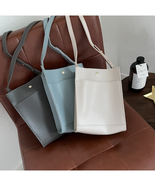 copine（コピン）の「合皮シンプルミニショルダー(3color)（ショルダーバッグ・レディース・グレージュ/スモーキーブルー/グレー・ワンサイズ）」の2枚目の写真