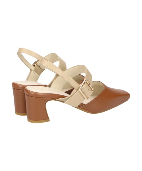 ORiental TRaffic（オリエンタルトラフィック）の「【カタログ掲載】スクエアトゥバックルベルトパンプス（シューズ・レディース・ブラック/キャメル/グレー/ホワイト・33(21.5cm)/34(22.0cm)/35(22.5cm)/36(23.0cm)/37(23.5cm)/38(24.0cm)/39(24.5cm)/40(25.0cm)/41(25.5cm)/42(26.0cm)/43(26.5cm)）」の8枚目の写真